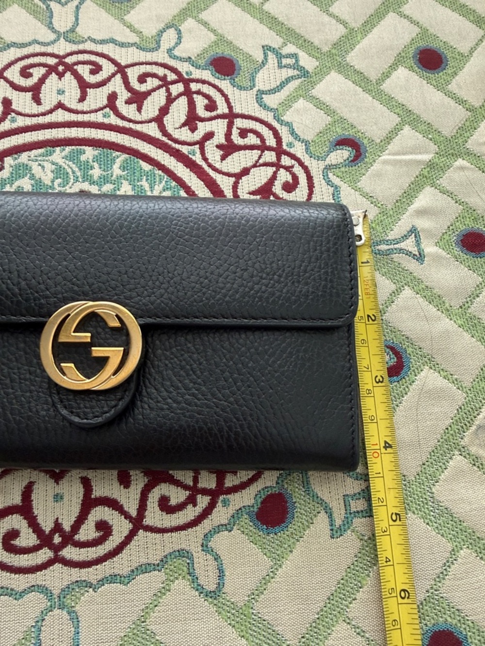 Gucci Black Leather Wallet with Gold Interlocking G - Picture 16 of 16